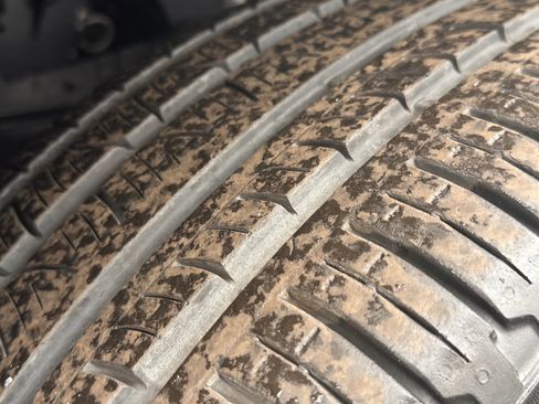 Used 2023 Jeep Grand Cherokee Limited w/ Luxury Tech Group II image 19