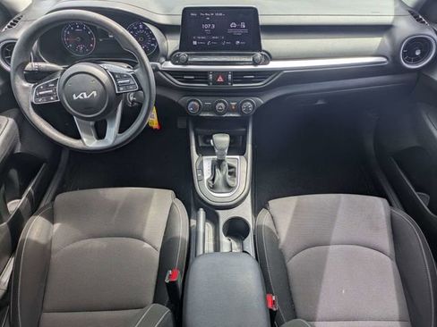 Used 2023 Kia Forte LXS w/ LXS Technology Package FWD image 13