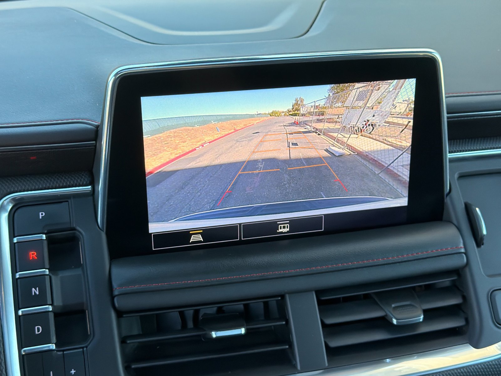 Used 2021 Chevrolet Tahoe RST AWD/4WD image 19