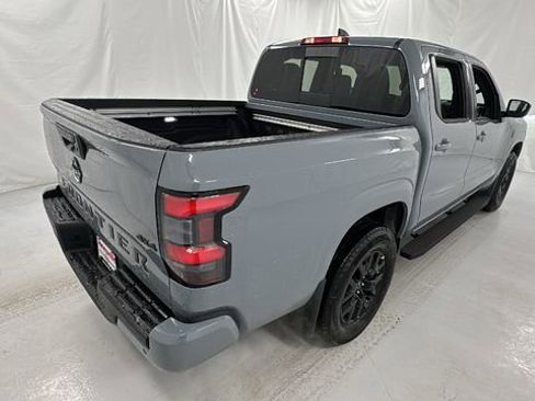 New 2026 Nissan Frontier SV w/ SV Convenience Package image 3