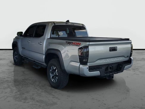 Used 2021 Toyota Tacoma TRD Off-Road w/ Technology Package AWD/4WD image 3