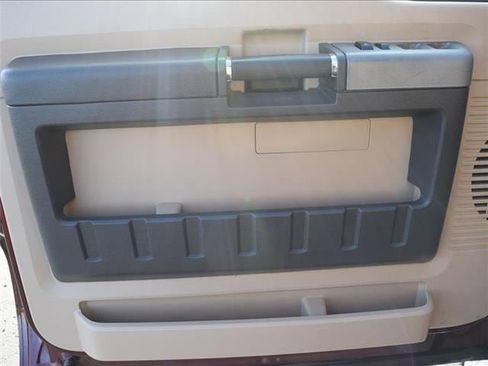 Used 2016 Ford F350 Lariat w/ Chrome Package image 24