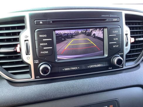 Used 2019 Kia Sportage LX image 37