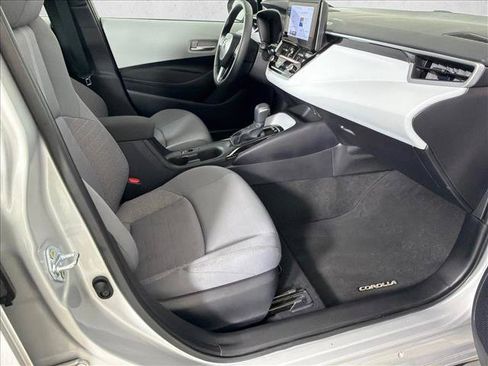 Used 2026 Toyota Corolla SE FWD image 13