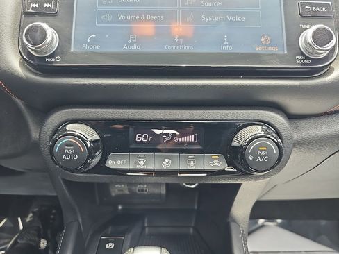Used 2022 Nissan Kicks SR w/ Interior Electronics Package FWD image 28