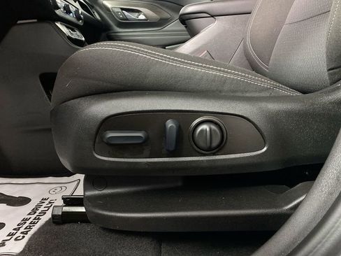 Certified 2023 GMC Terrain SLE w/ Driver Convenience Package image 12