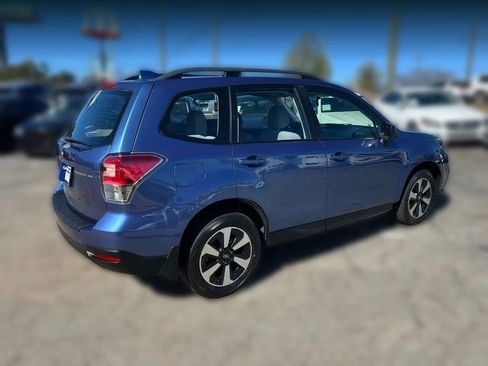 Used 2017 Subaru Forester 2.5i w/ Alloy Wheel Package image 13