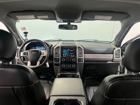 Used 2017 Ford F350 Lariat w/ Lariat Value Package AWD/4WD image 16