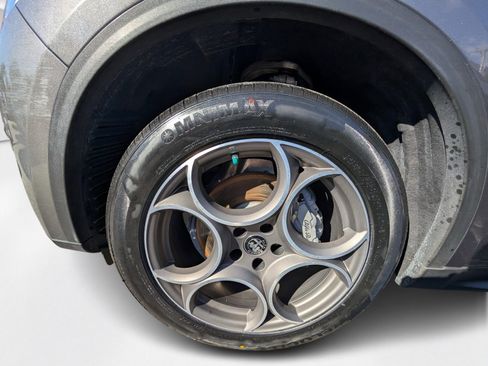 Used 2023 Alfa Romeo Stelvio Sprint image 7