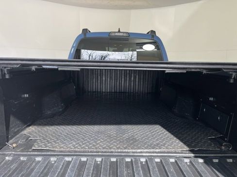 Used 2019 Toyota Tacoma SR5 image 21