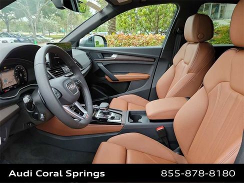 Certified 2025 Audi Q5 e Premium Plus image 11