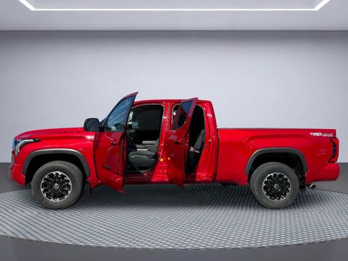 Used 2022 Toyota Tundra SR5 w/ TRD Off-Road Package AWD/4WD image 12
