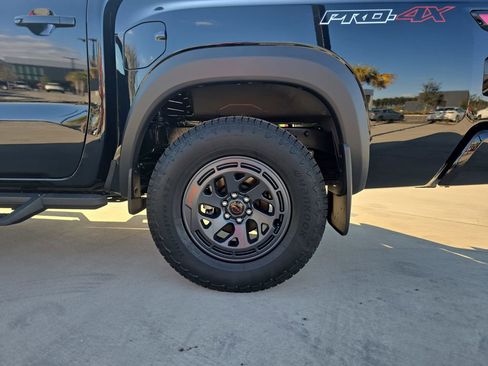 New 2026 Nissan Frontier PRO-4X w/ Pro-4x Convenience Package image 35