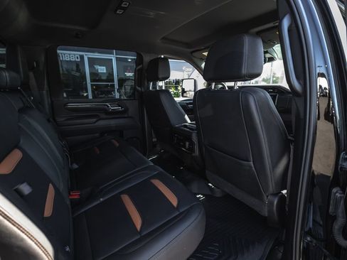 Used 2025 GMC Sierra 3500 AT4 w/ Technology Package AWD/4WD image 29