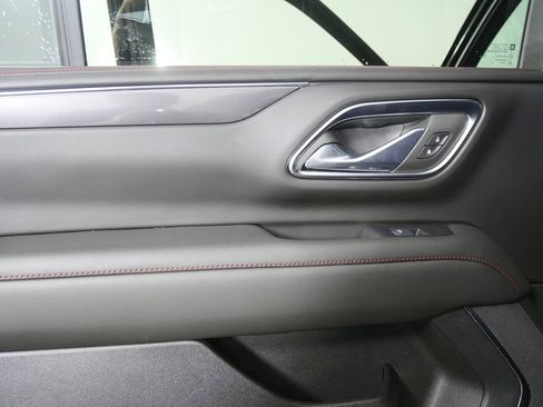 Used 2024 Chevrolet Tahoe RST w/ Luxury Package AWD/4WD image 13