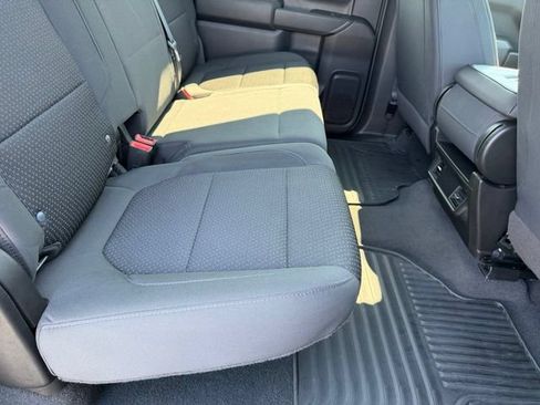 Used 2020 Chevrolet Silverado 1500 Custom w/ Custom Value Package AWD/4WD image 10