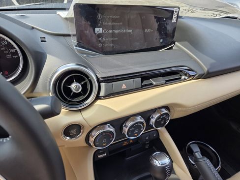 New 2026 MAZDA MX-5 Miata RF Grand Touring image 25