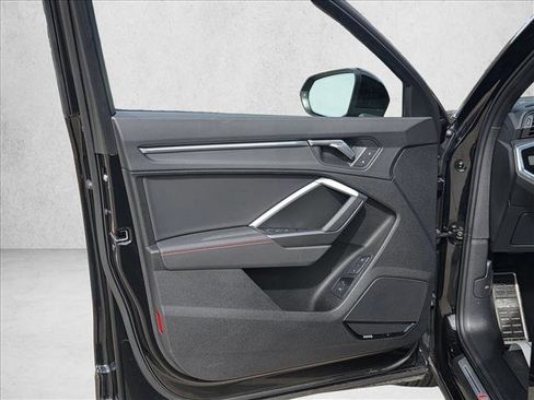 Certified 2025 Audi Q3 2.0T Premium Plus w/ Premium Plus Package image 13