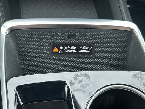 Used 2025 Chevrolet Equinox LT w/ Convenience Package II FWD image 26