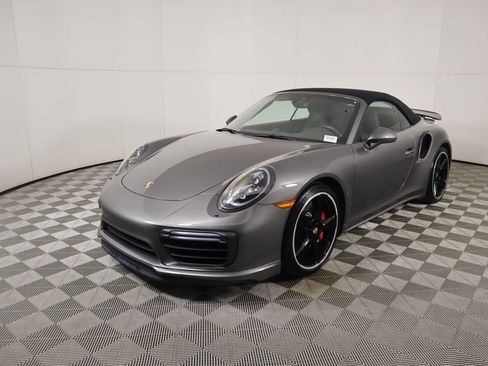 Used 2017 Porsche 911 Turbo image 9