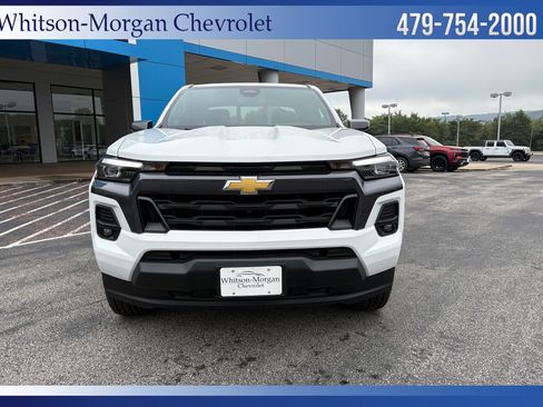 Used 2024 Chevrolet Colorado LT w/ LT Convenience Package III image 2