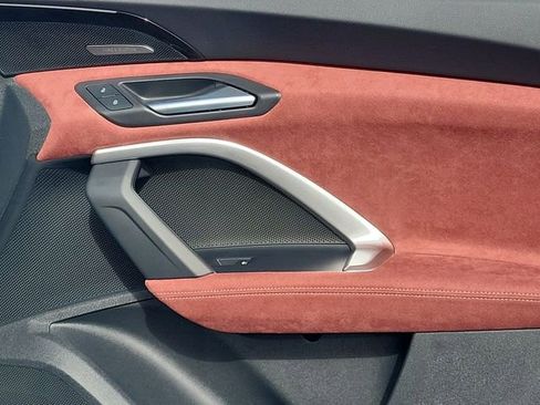 New 2025 Audi SQ5 Prestige image 18