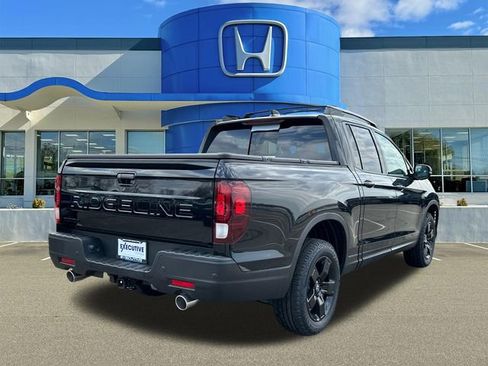 New 2026 Honda Ridgeline Black Edition image 2