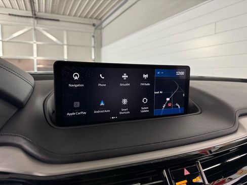 Used 2023 Acura MDX SH-AWD w/ Technology Package image 23