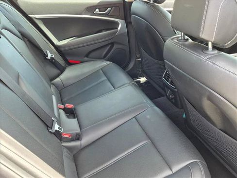 Used 2022 Genesis G70 2.0T AWD/4WD image 18