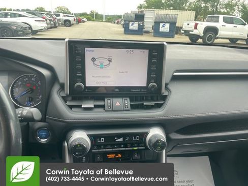 Used 2021 Toyota RAV4 XLE Premium AWD/4WD image 11