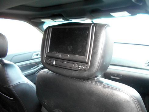 Used 2016 Ford Explorer Sport w/ Equipment Group 401A image 24