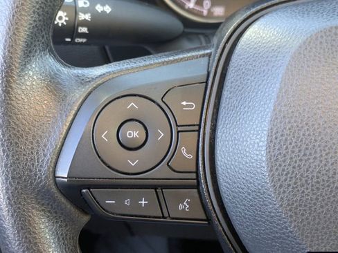 Used 2024 Toyota RAV4 LE image 21