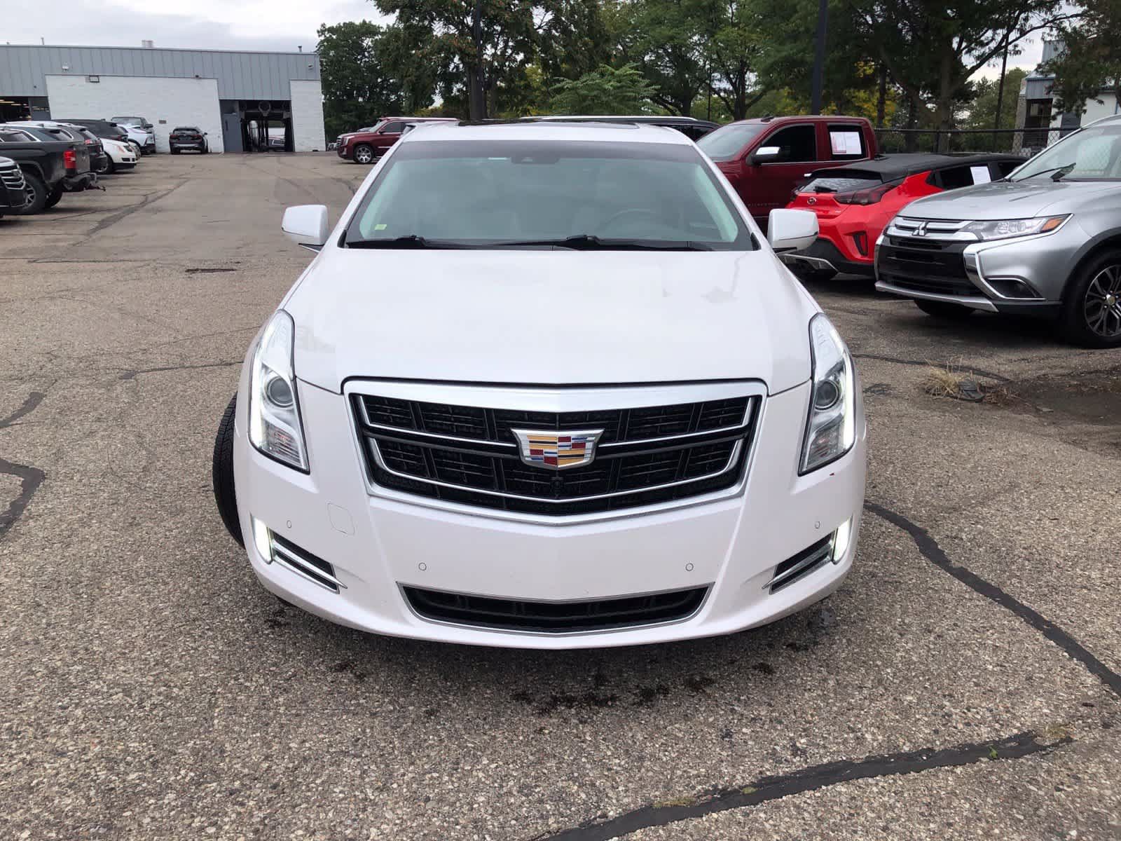 Used 2017 Cadillac XTS Luxury w/ Driver Awareness Package AWD/4WD image 2