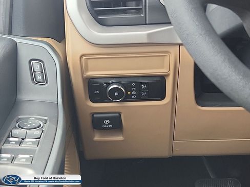 Used 2023 Ford F150 XLT AWD/4WD image 14