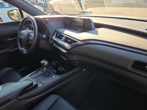 Certified 2020 Lexus UX 250h w/ Premium Package image 20