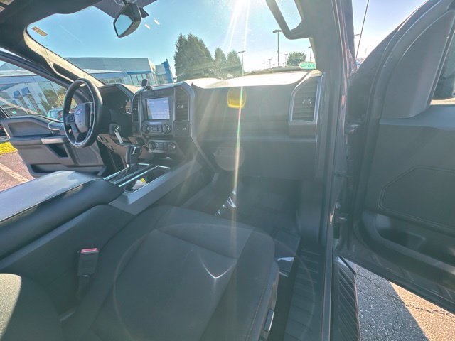 Used 2018 Ford F150 XLT w/ Equipment Group 302A Luxury AWD/4WD image 16