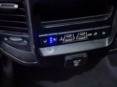Used 2020 RAM 1500 Limited AWD/4WD image 37