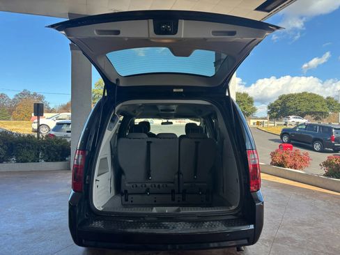 Used 2010 Dodge Grand Caravan SXT w/ Family Value Group image 20