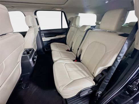 Used 2020 Ford Expedition Platinum AWD/4WD image 24