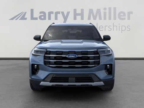 New 2026 Ford Explorer Active w/ Active Comfort Package image 6