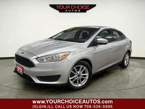 Used 2017 Ford Focus SE image 1