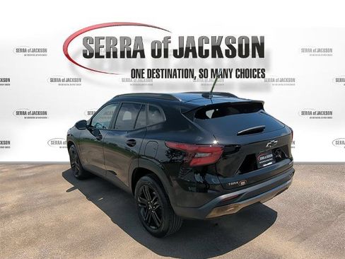 Used 2025 Chevrolet Trax ACTIV w/ Driver Confidence Package FWD image 7