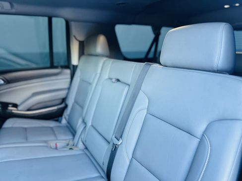Used 2019 Chevrolet Suburban LT AWD/4WD image 26