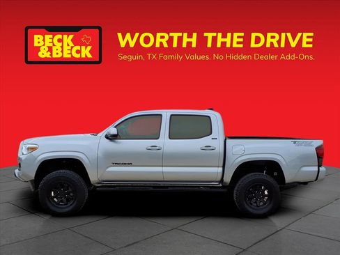Used 2023 Toyota Tacoma SR image 8