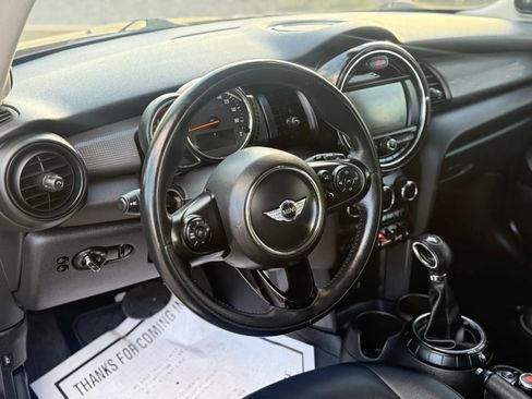 Used 2016 MINI Cooper 2-Door Hardtop image 11