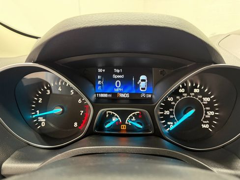 Used 2017 Ford Escape Titanium image 21