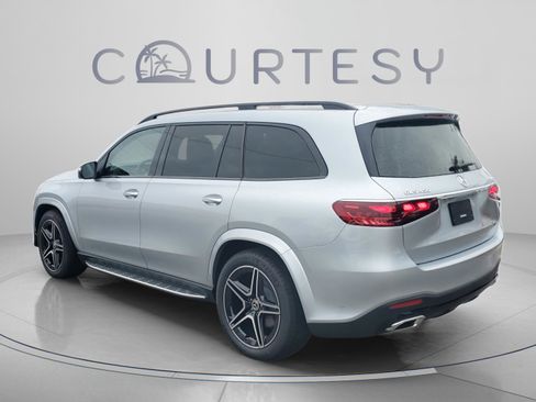 Certified 2026 Mercedes-Benz GLS 450 4MATIC image 3