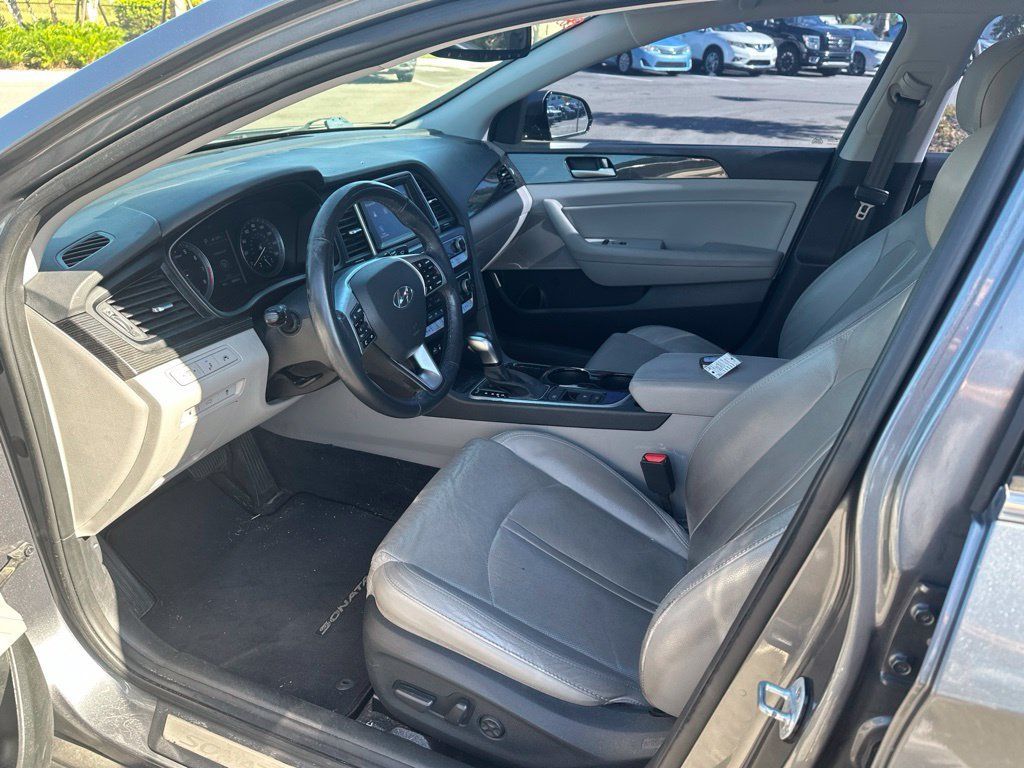 Used 2018 Hyundai Sonata Limited FWD image 12