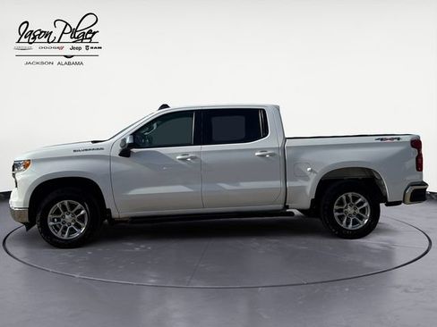 Used 2023 Chevrolet Silverado 1500 LT AWD/4WD image 6
