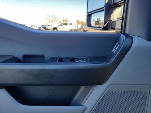 New 2026 Ford F250 XL w/ XL Off-Road Package image 18